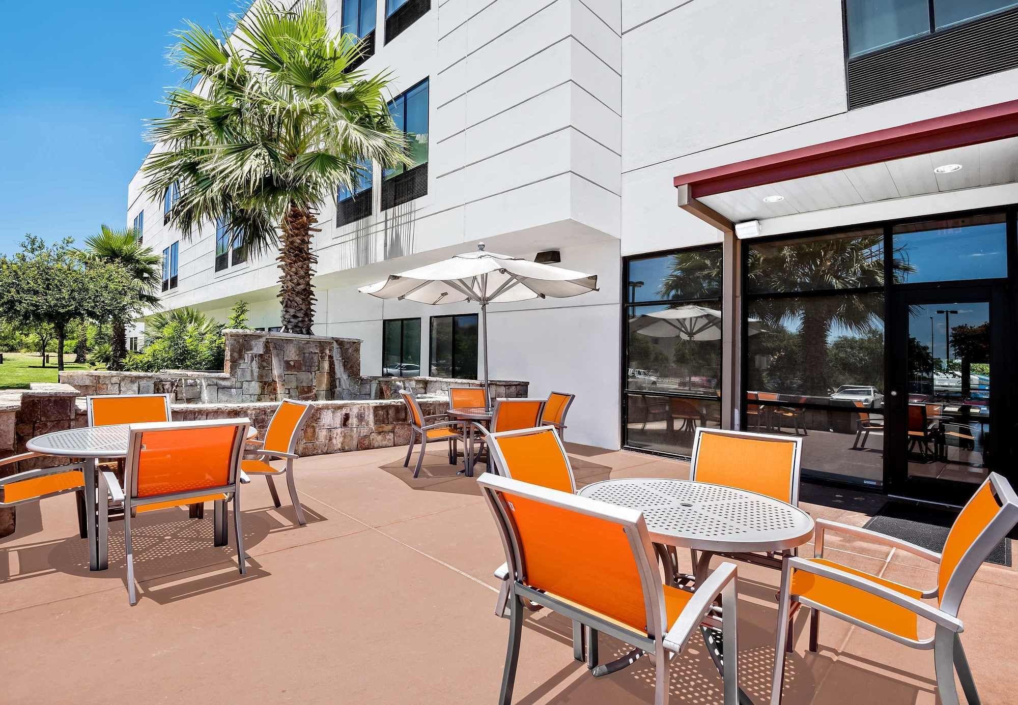 Springhill Suites By Marriott San Antonio Seaworld/Lackland Exterior photo